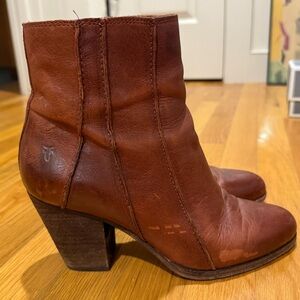 Frye Women's Chestnut Leather Ankle Booties